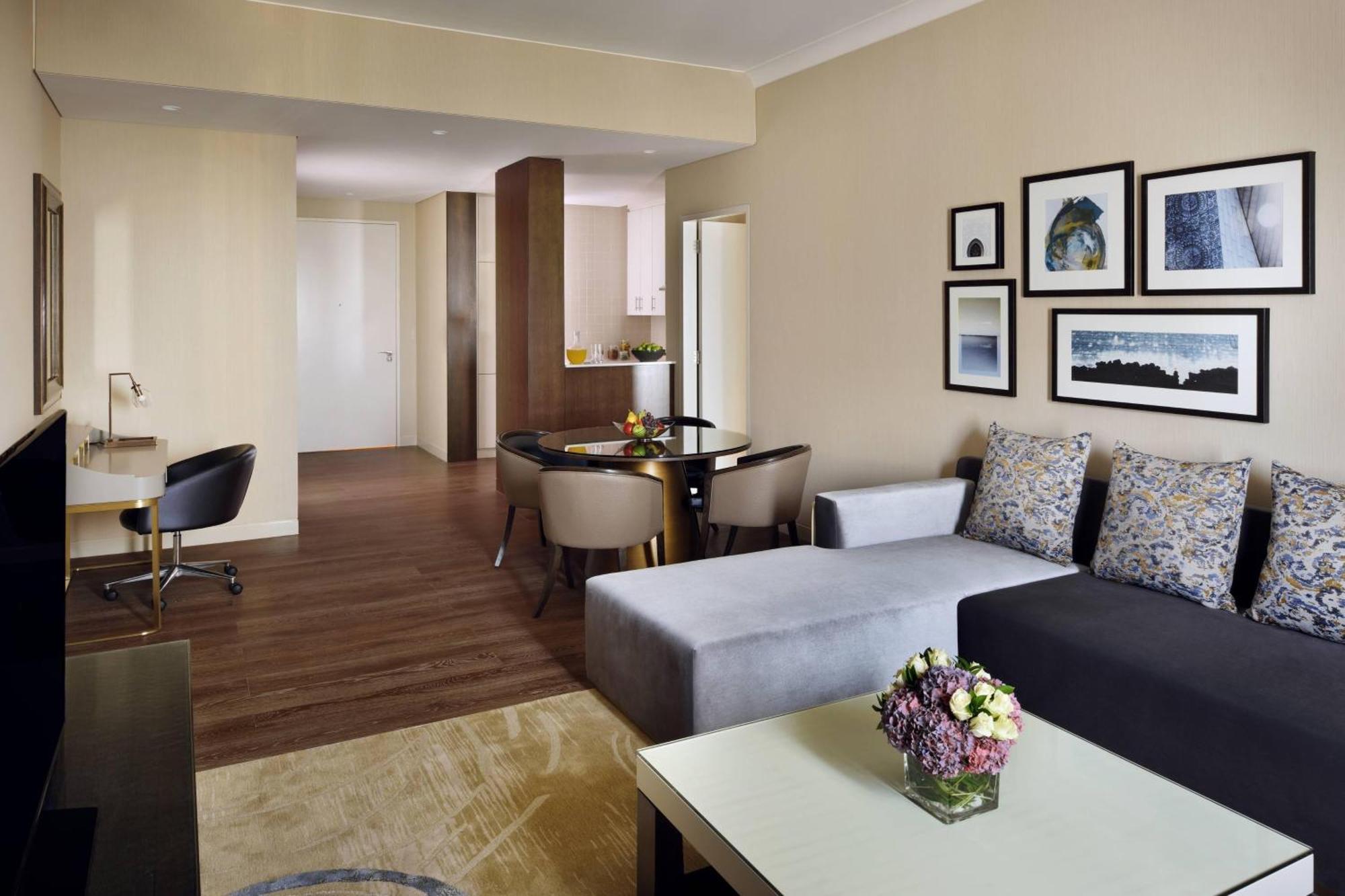 Marriott Executive Apartments Downtown, Abu Dhabi Bagian luar foto