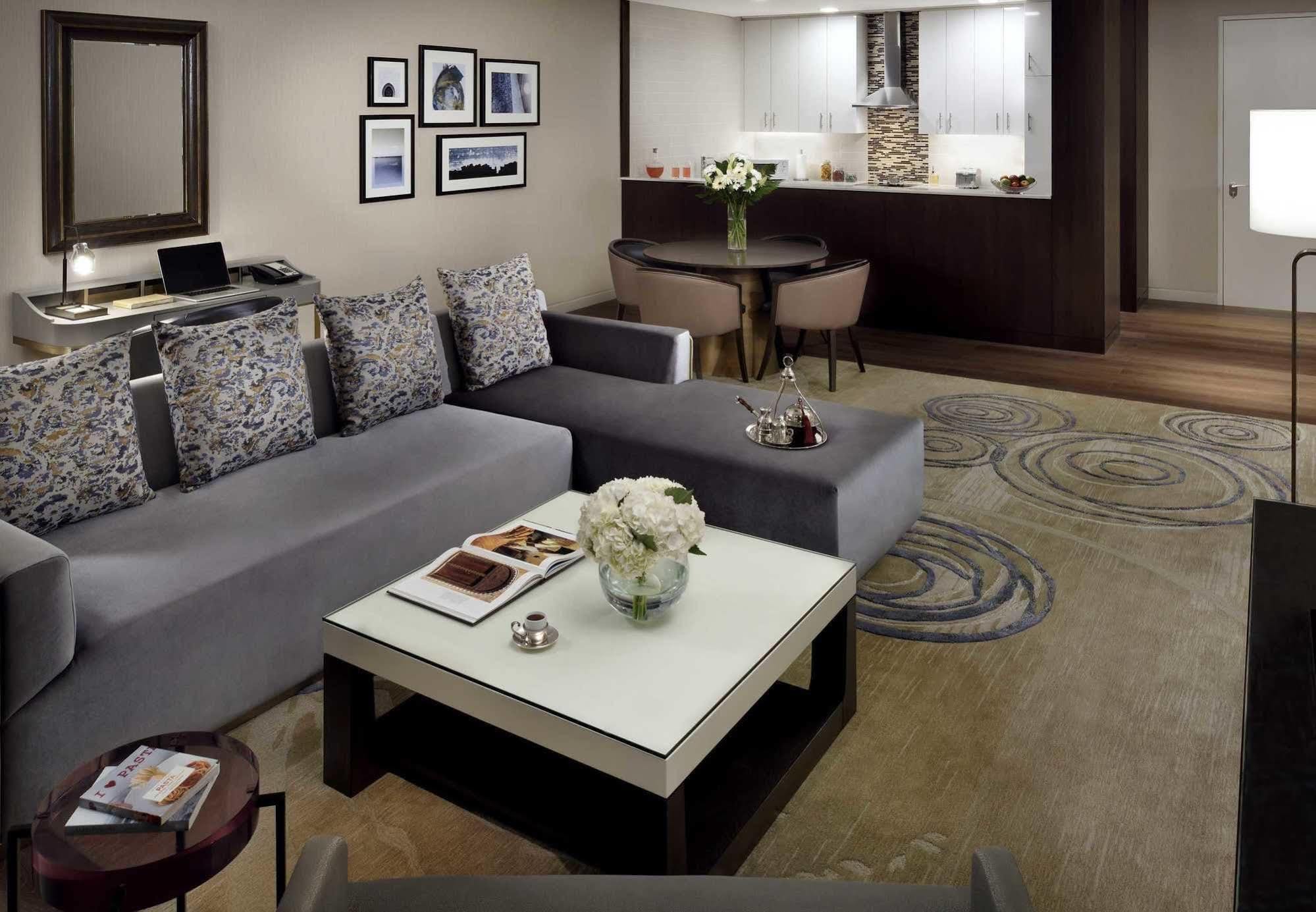 Marriott Executive Apartments Downtown, Abu Dhabi Bagian luar foto