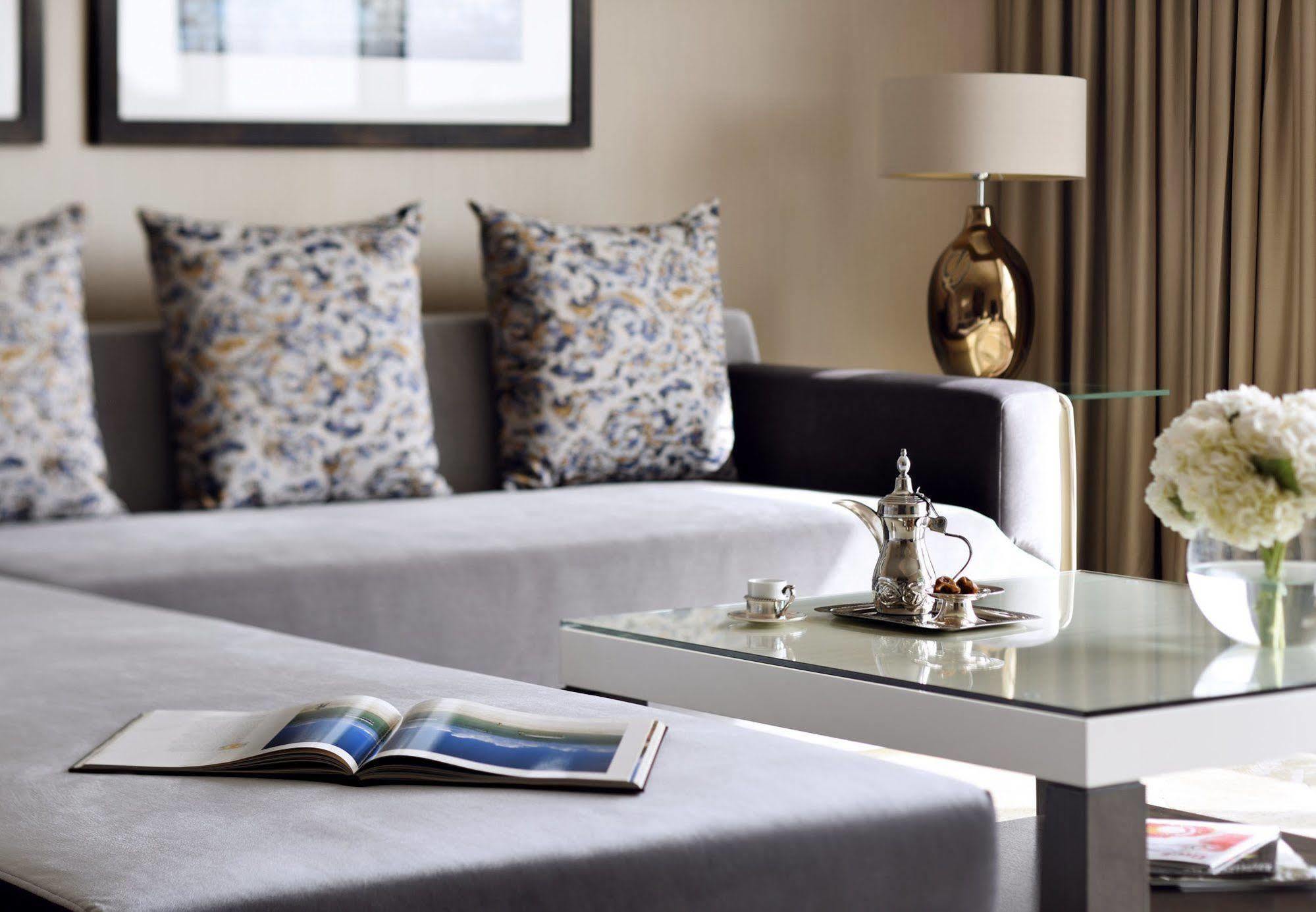Marriott Executive Apartments Downtown, Abu Dhabi Bagian luar foto